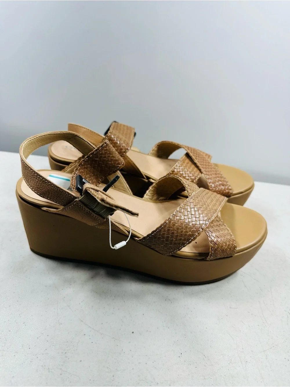N/A stylish tan